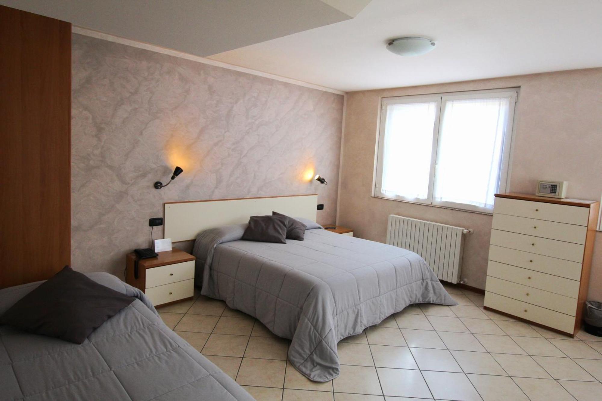 Hotel Avogadro San Pellegrino Terme Εξωτερικό φωτογραφία