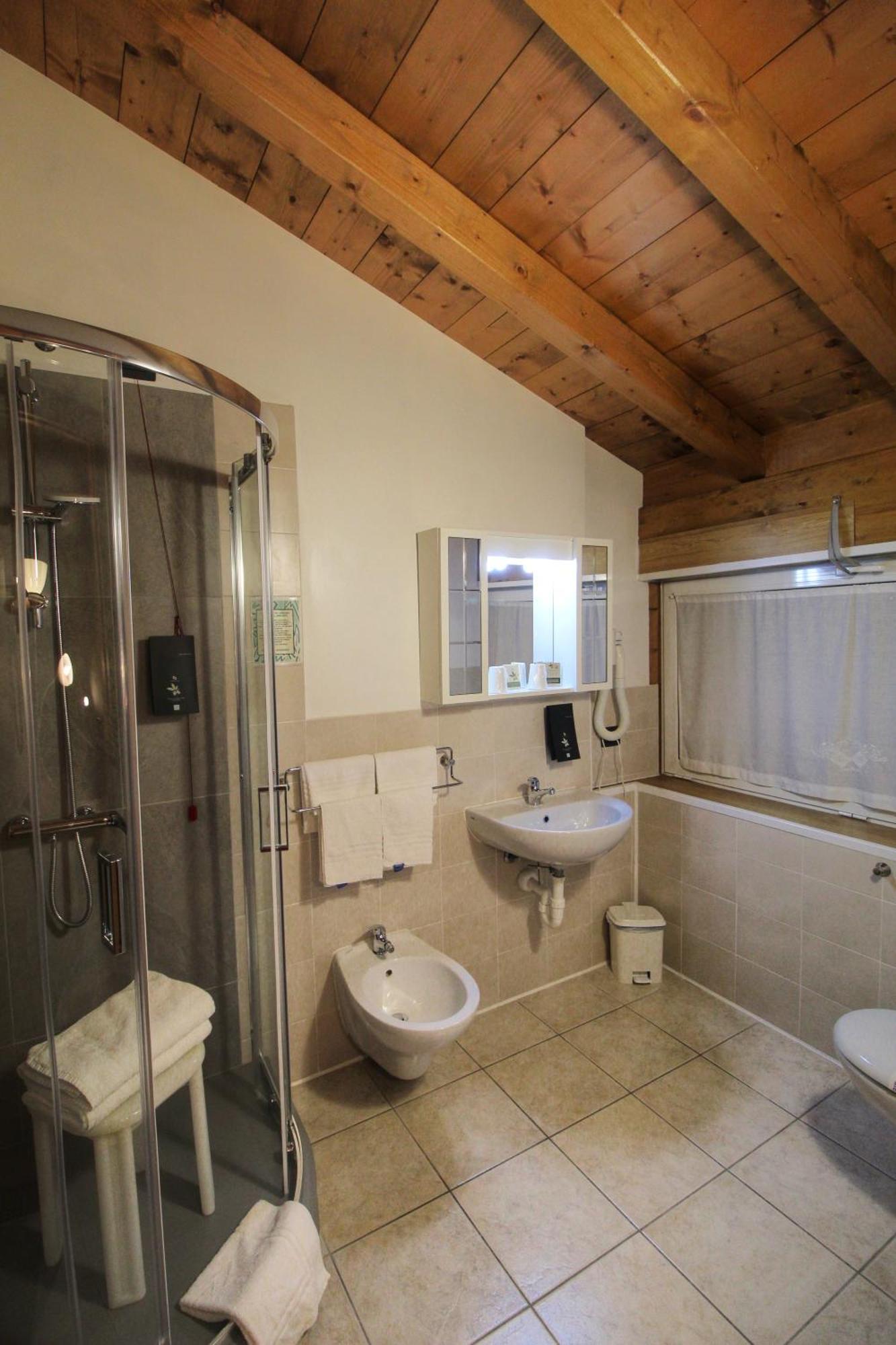 Hotel Avogadro San Pellegrino Terme Εξωτερικό φωτογραφία